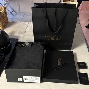 Versace empty shoe and shopping bag black and Gold w/ accesories Collection💛🖤